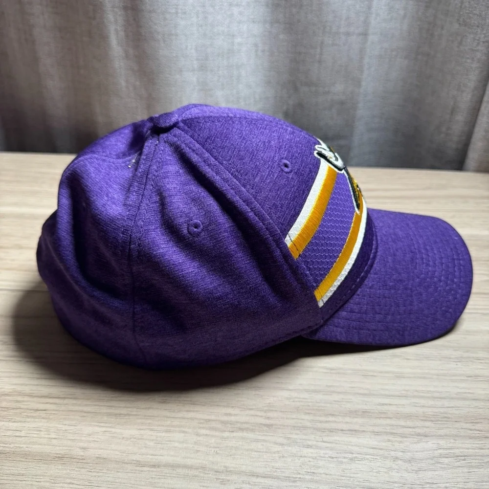 New Era Minnesota Vikings Hat Mens L/XL Purple Exc 39THIRTY Stretch Fit NFL